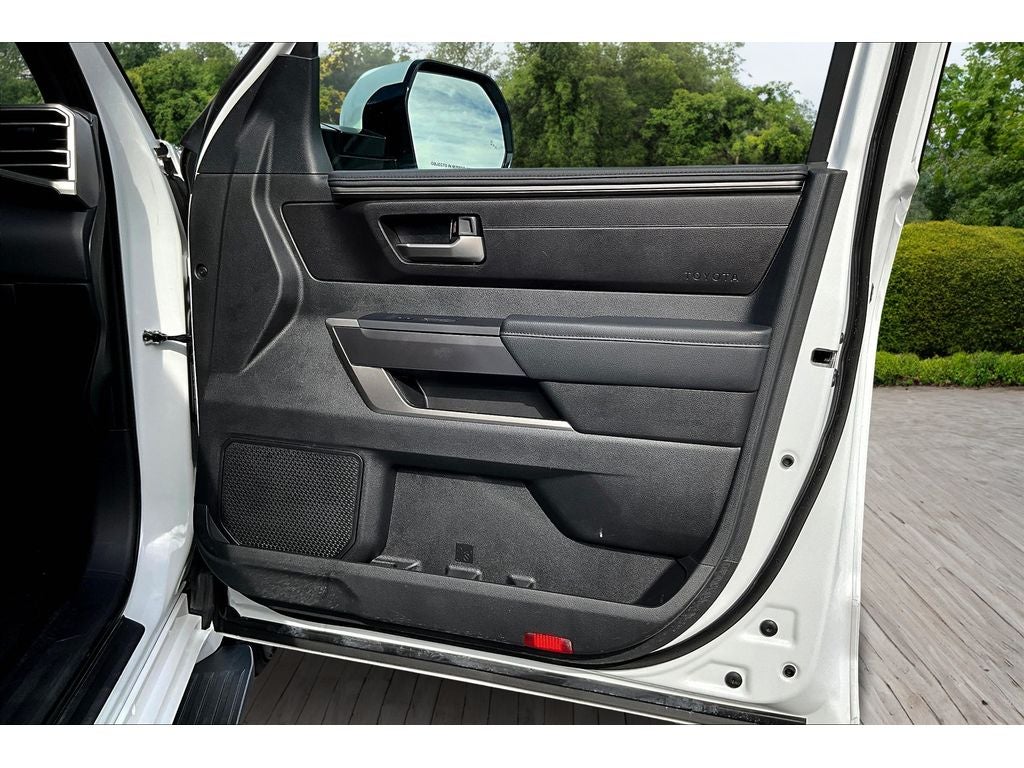 2025 Toyota Sequoia SR5