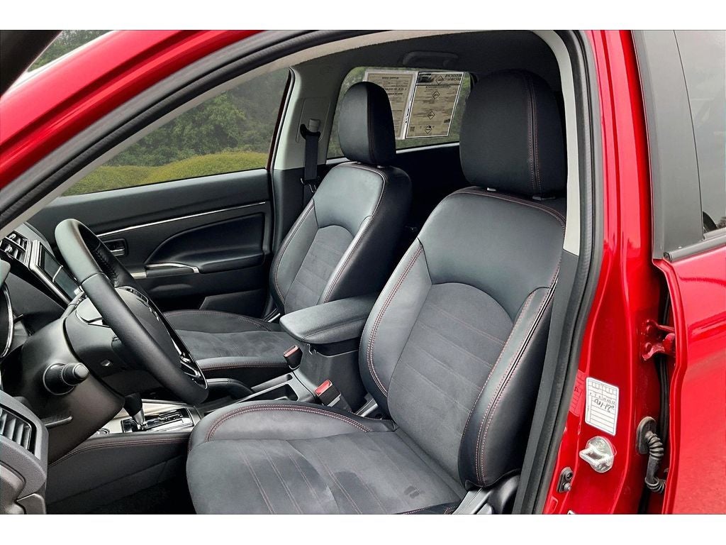 2025 Mitsubishi Outlander Sport Base