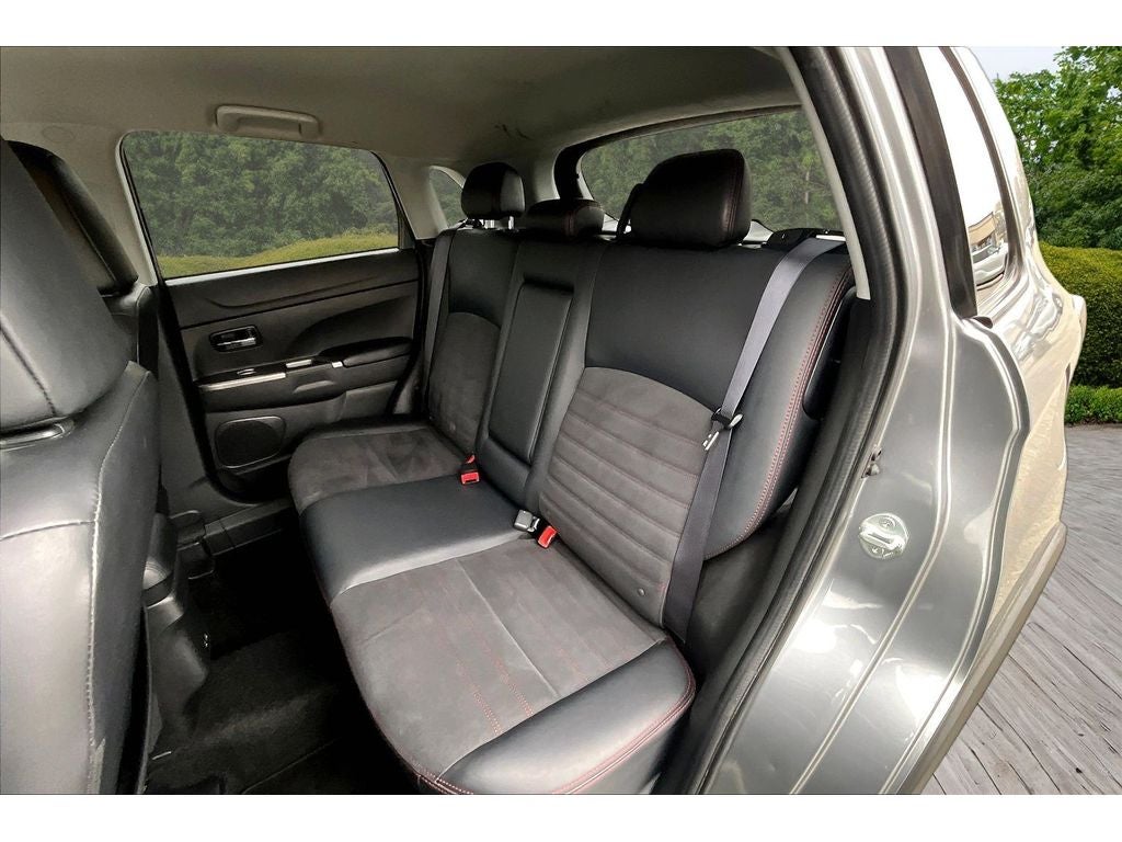 2025 Mitsubishi Outlander Sport Base