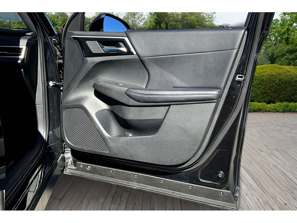 2024 Mitsubishi Outlander Base