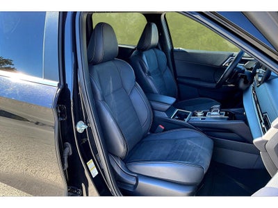 2024 Mitsubishi Outlander Base