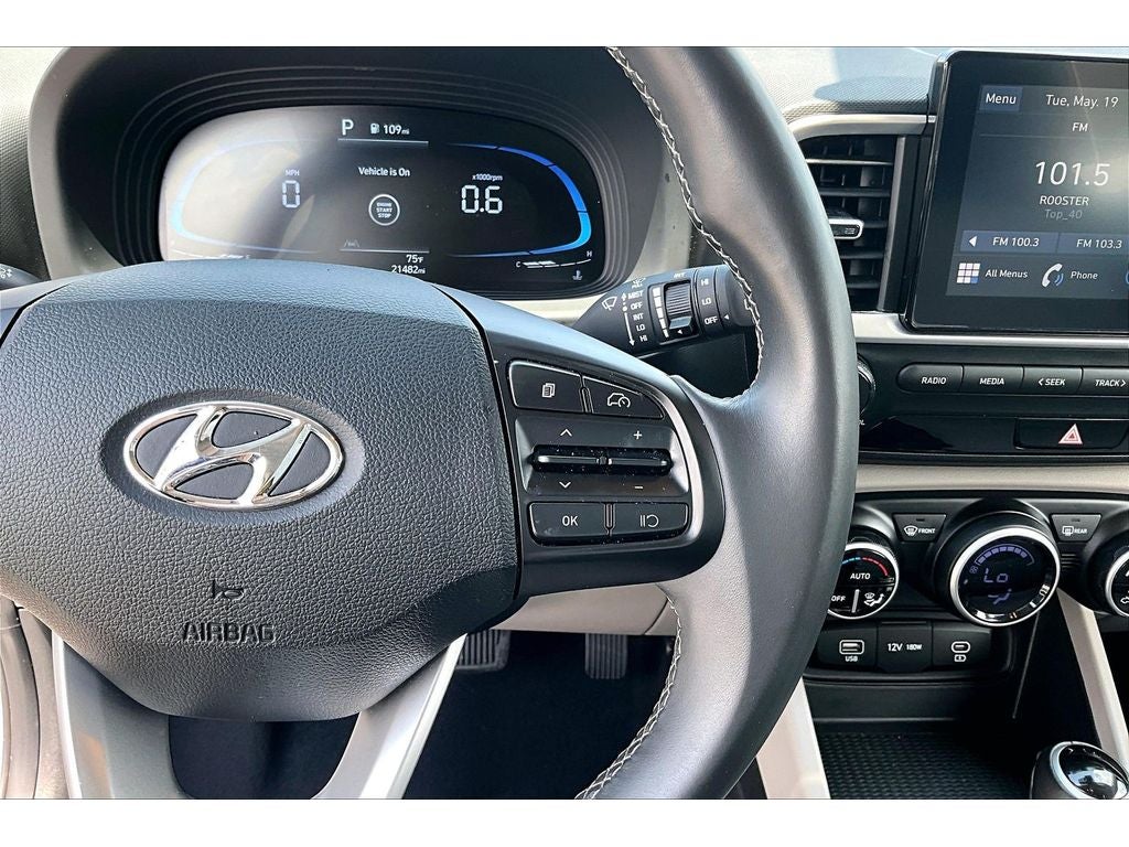 2025 Hyundai Venue SEL