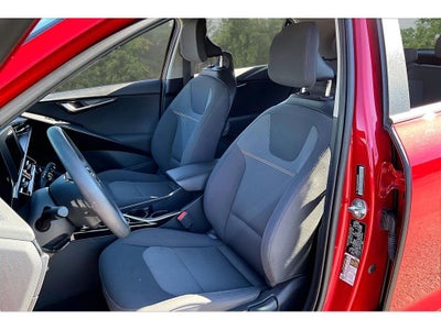 2025 Kia Niro LX