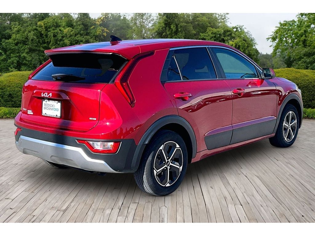 2025 Kia Niro LX