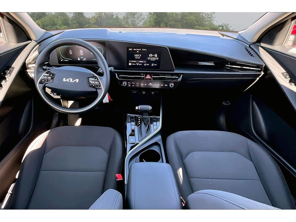 2025 Kia Niro LX