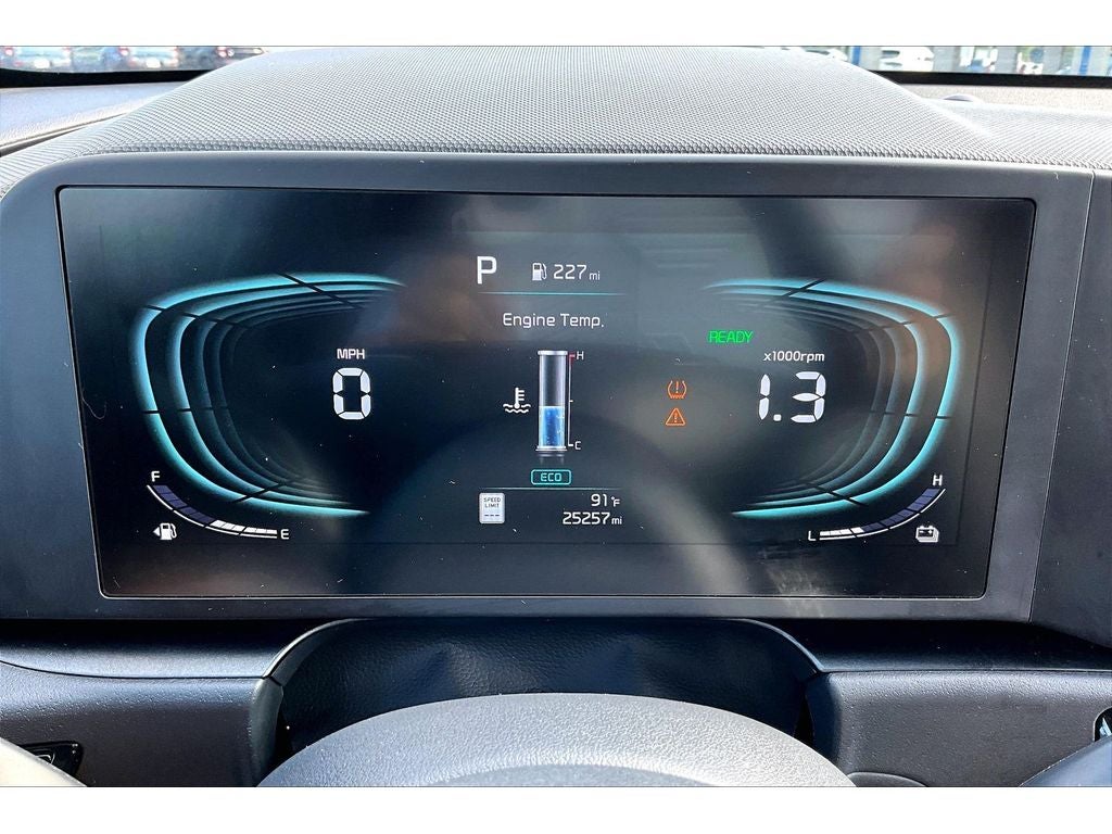 2025 Kia Niro LX