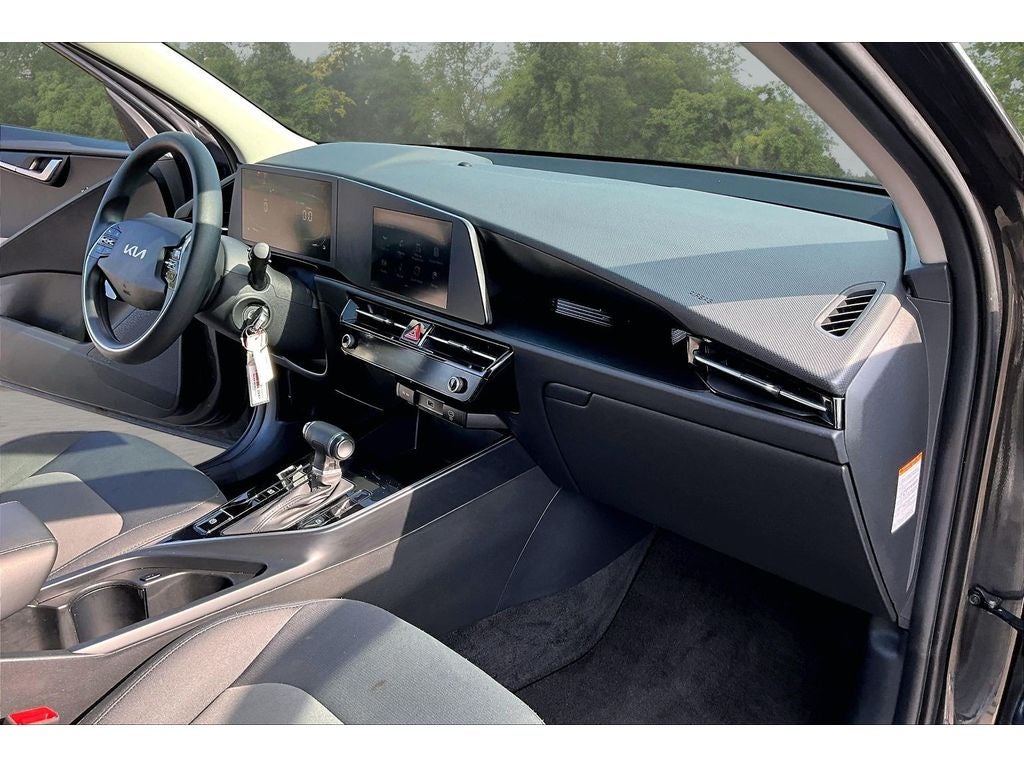 2025 Kia Niro LX