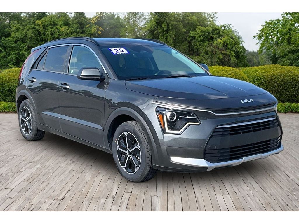 2025 Kia Niro LX