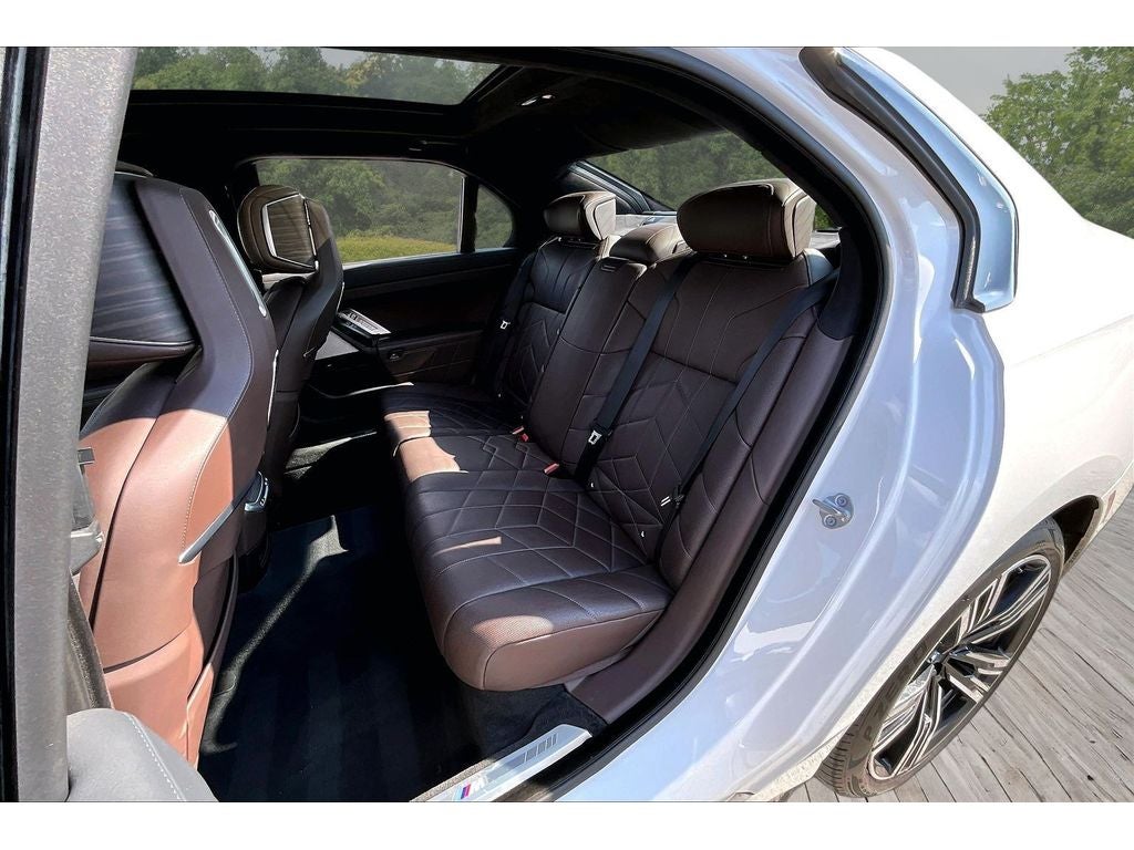 2023 BMW 7 series 760i xDrive