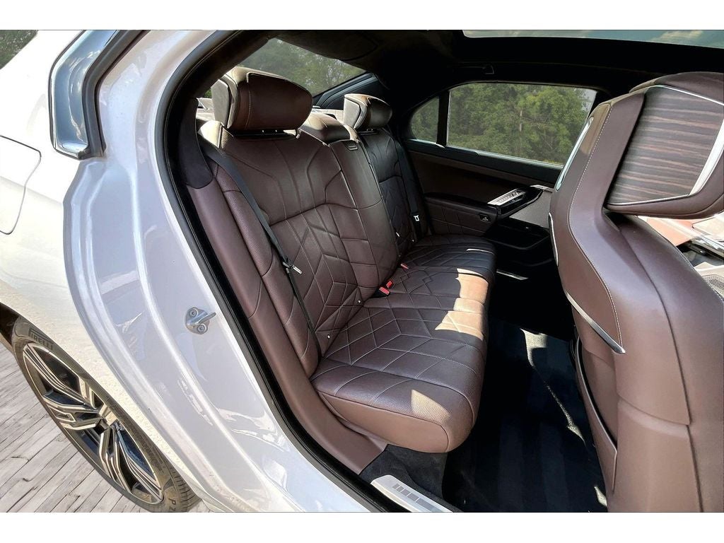 2023 BMW 7 series 760i xDrive